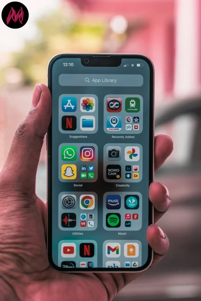 Top 8 Social Media Apps Now 2025