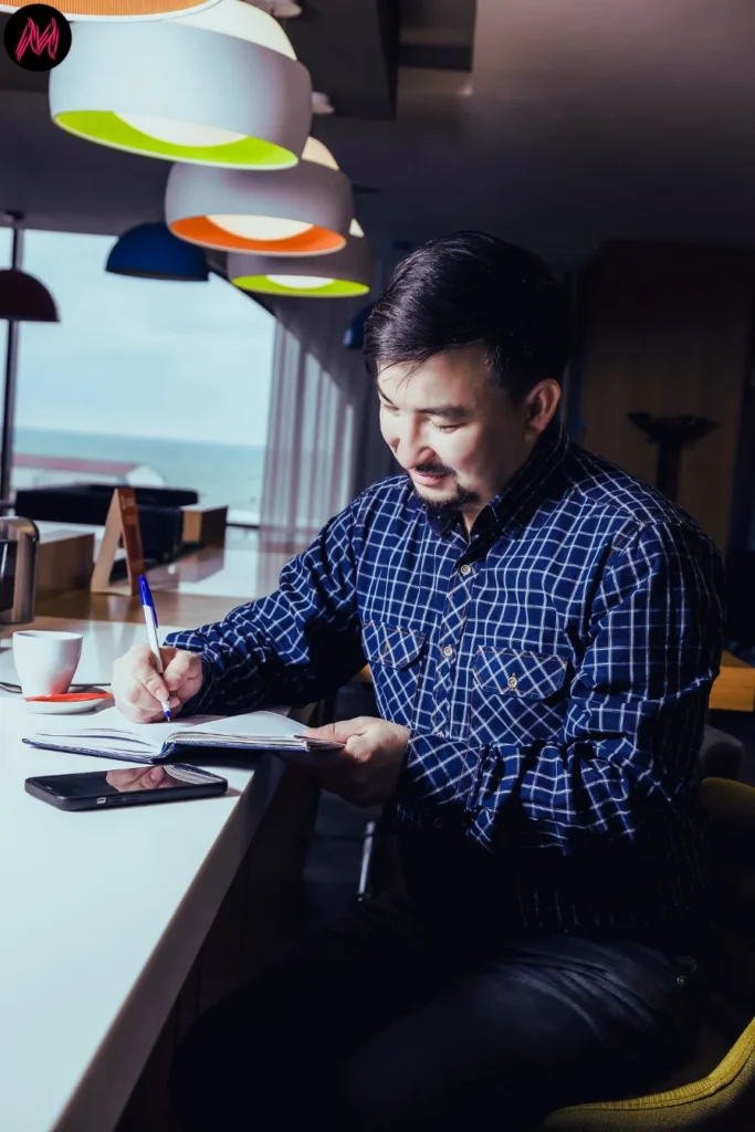 who make money online